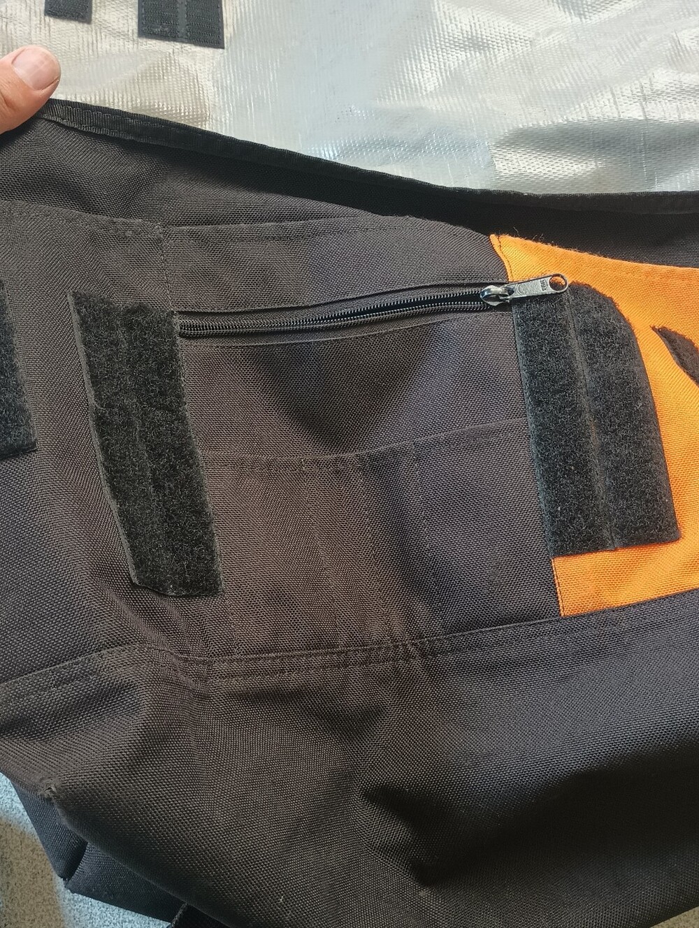 Vintage Yak Pak Messenger Bag - Heavy Duty Water-resistant - Picture 16 of 16